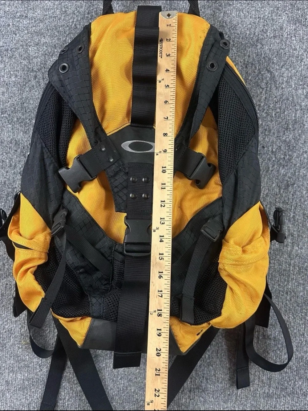Oakley Icon 2.0 Yellow and Black Tactical Backpack